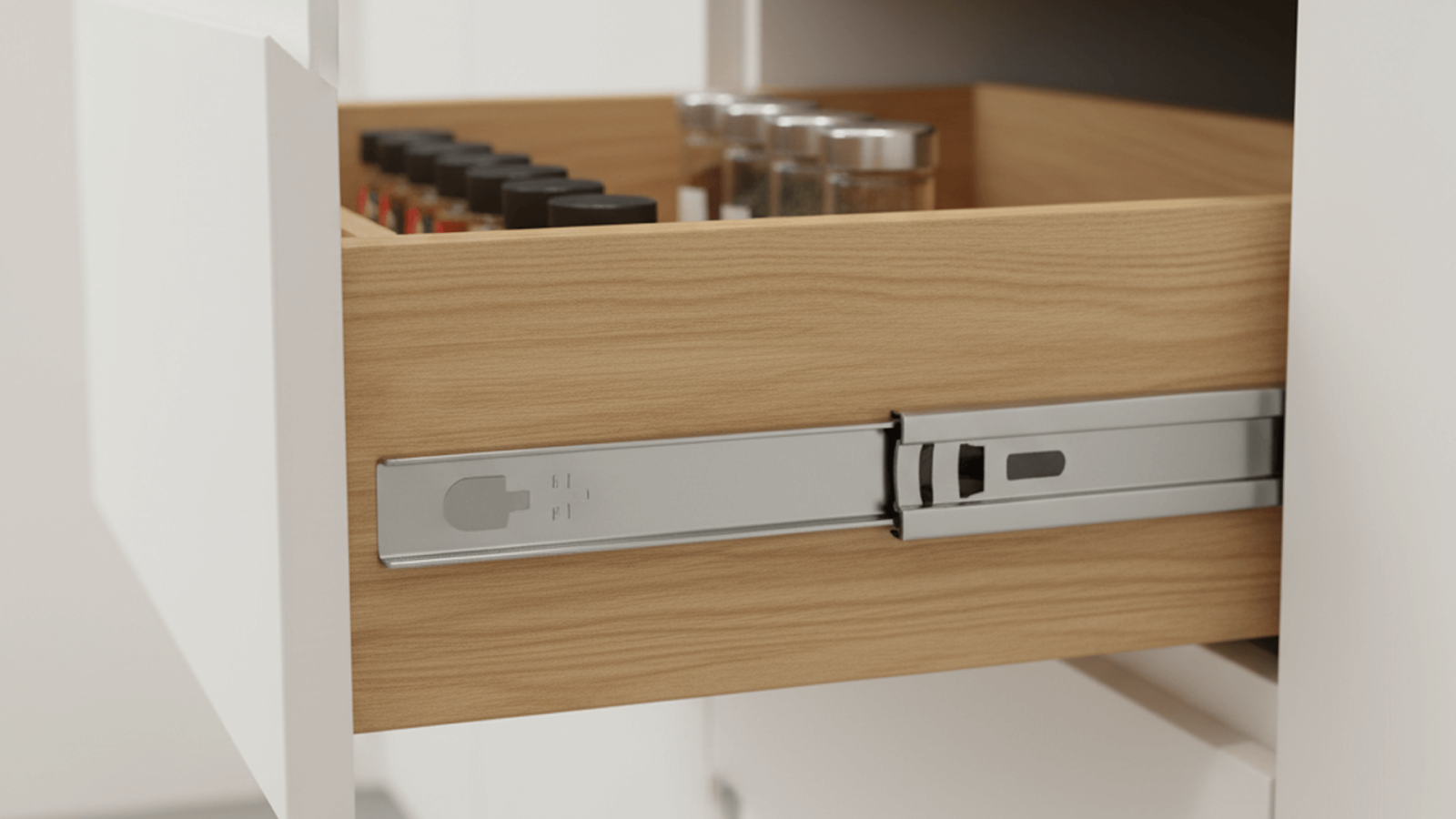 訂製傢俱抽屜滑軌特寫,展示三節式滑軌的順暢與承重。